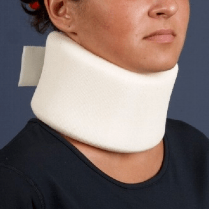 Per il trattamento dell'osteocondrosi del rachide cervicale viene utilizzato il collare Shants